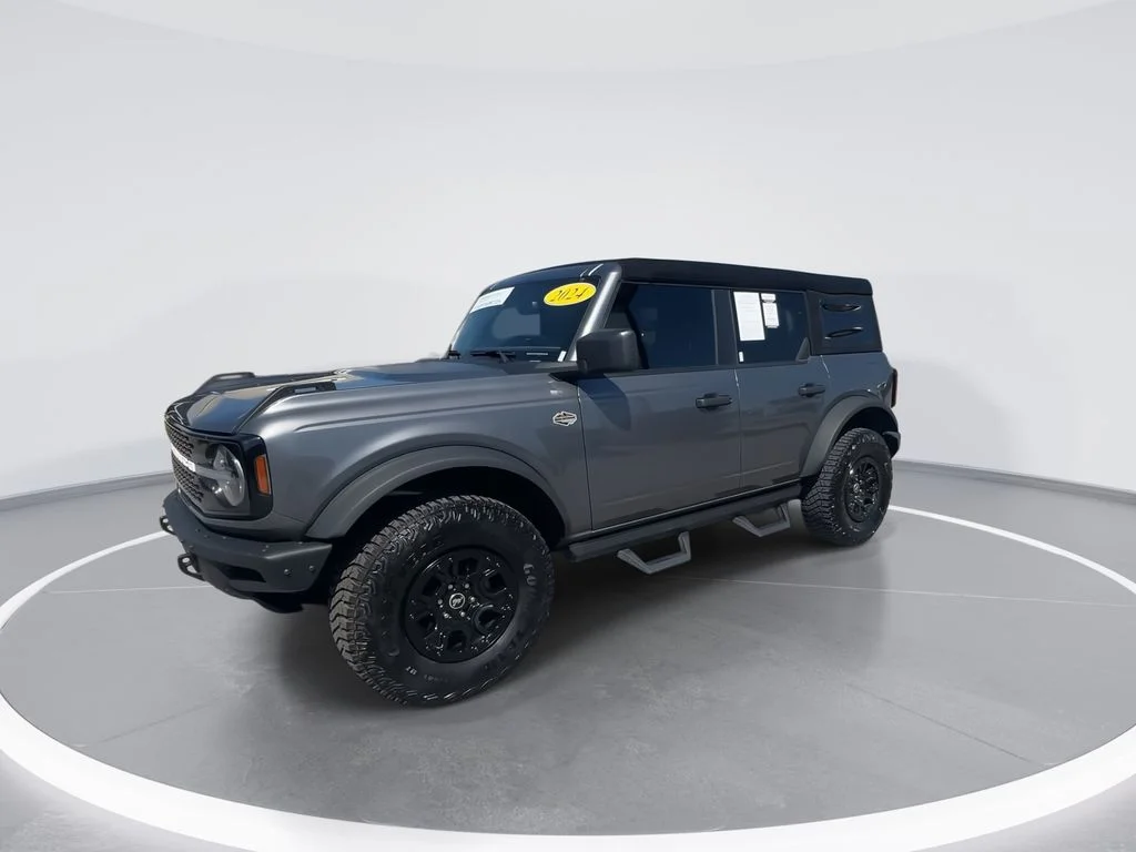 Used 2024 Gray Ford Wildtrak image 4