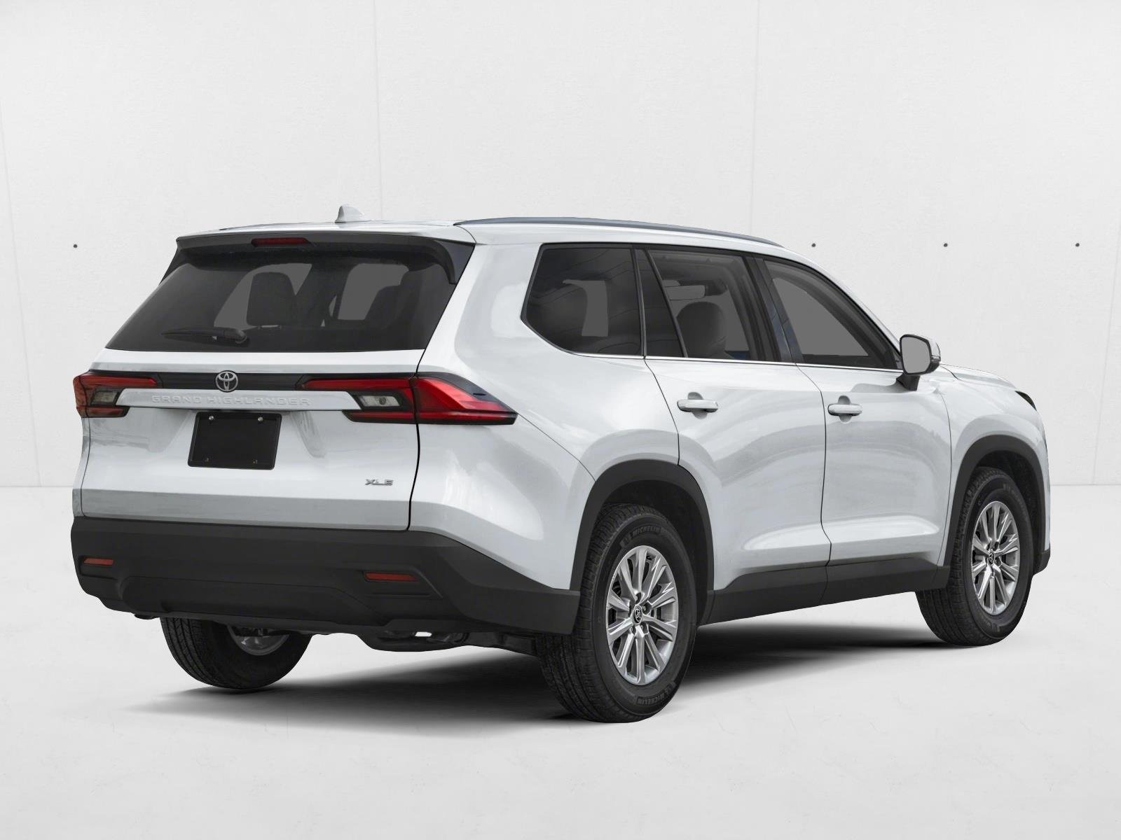 New 2026 Wind Chill Pearl Toyota XLE image 2