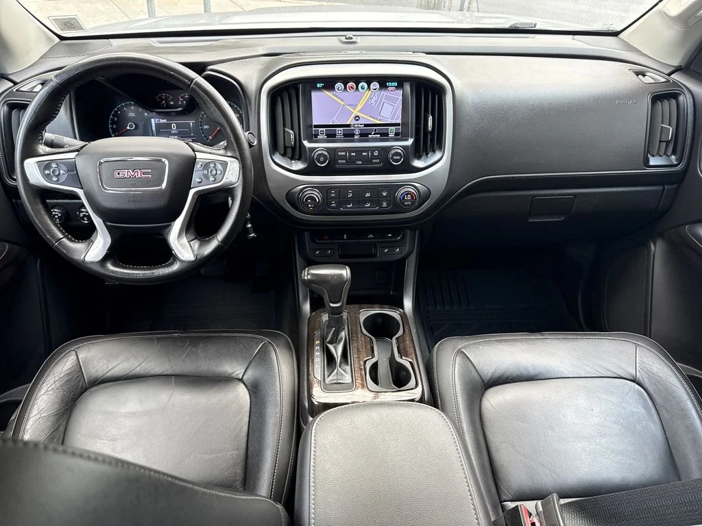 Used 2017 Silver GMC SLT image 11