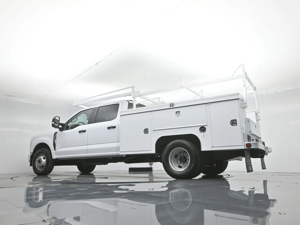 New 2026 White Ford XL image 3