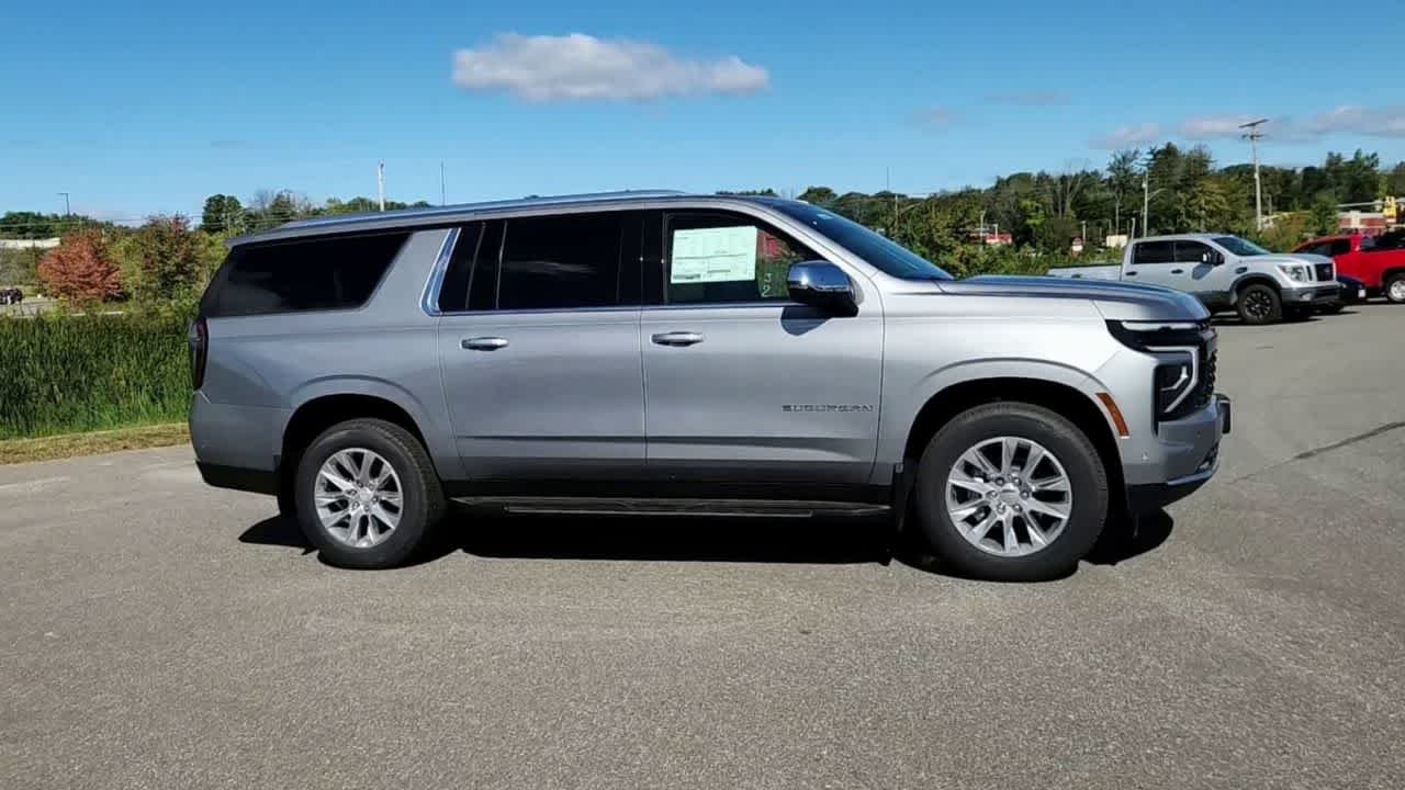 2026 Chevrolet Suburban Premier - Photo 9