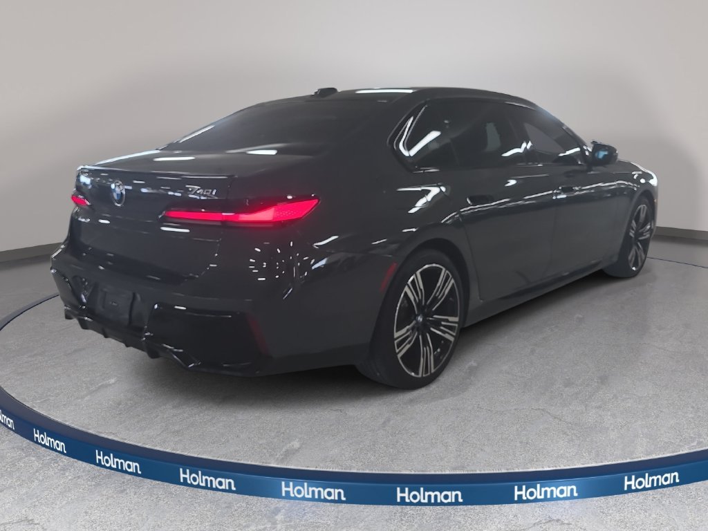 Certified Used 2023 Dravit Grey Metallic BMW 740i image 5
