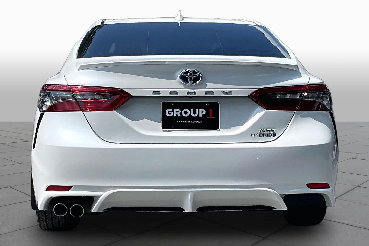 Used 2024 Wind Chill Pearl Toyota Hybrid XSE image 5