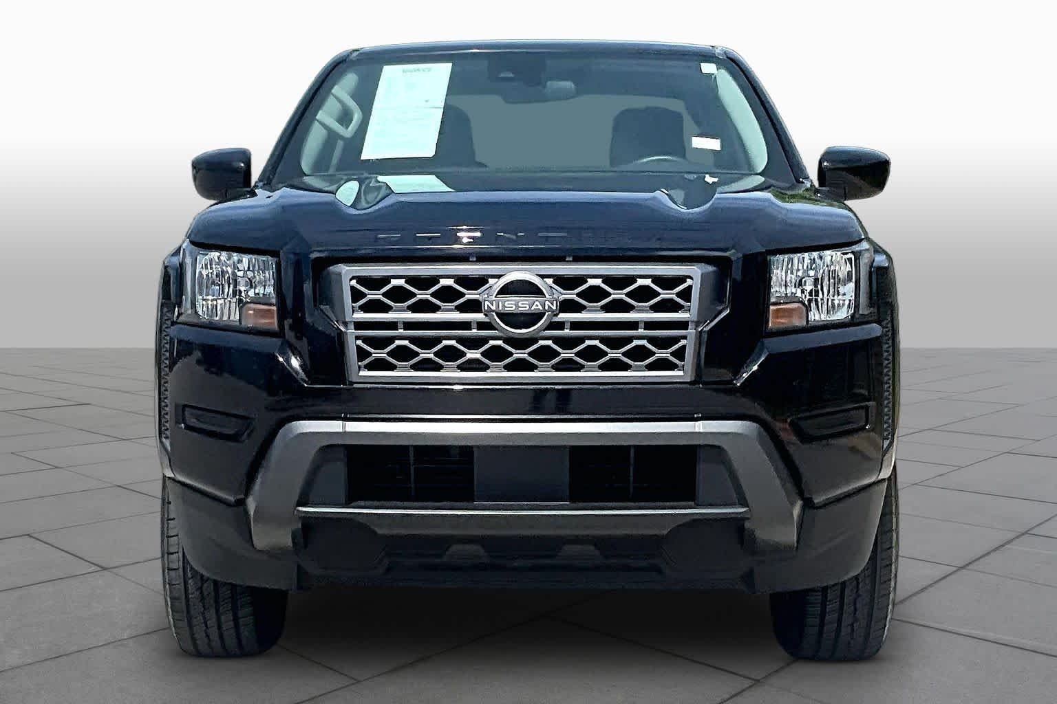 Certified Used 2022 Super Black Nissan SV image 4