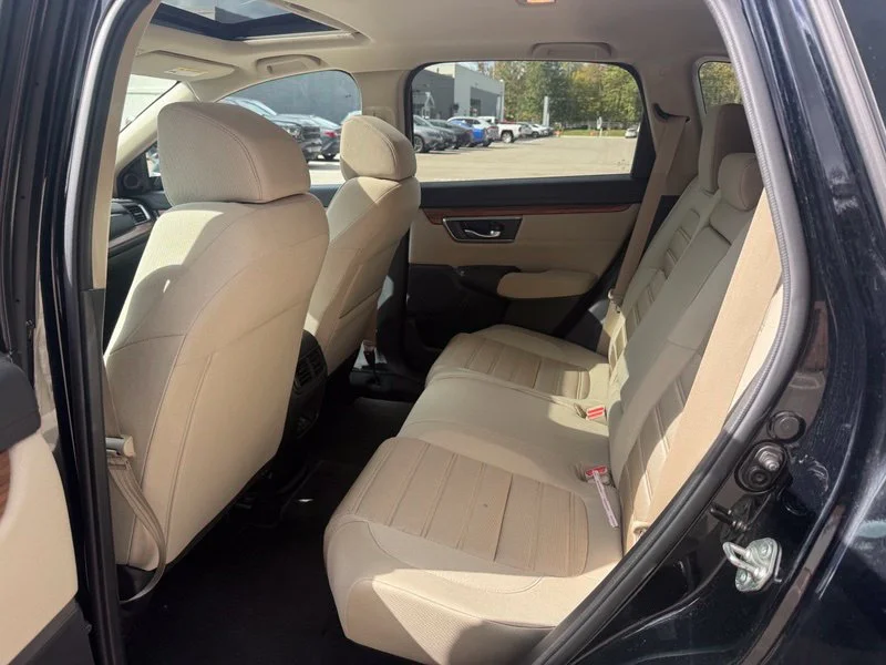 Used 2018  Honda EX image 6