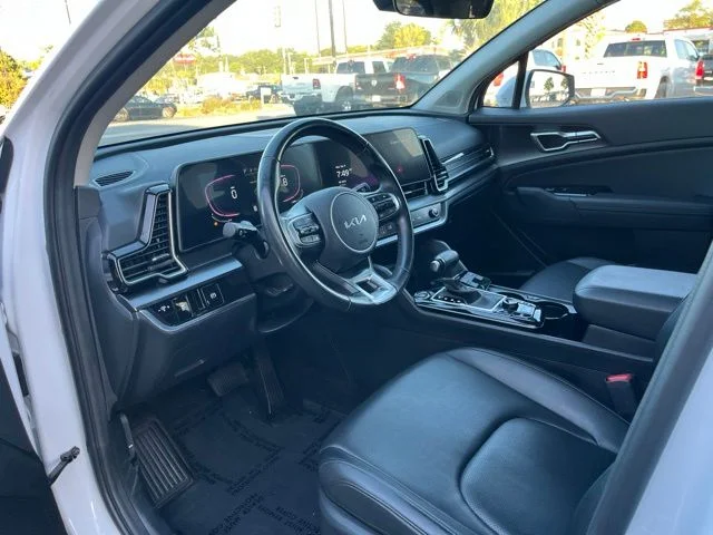 Used 2025 White Kia EX image 6