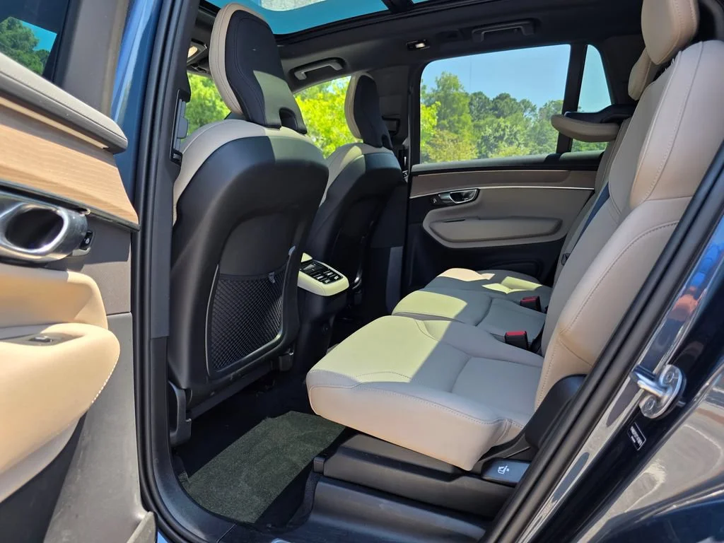 Used 2026  Volvo Plus image 29