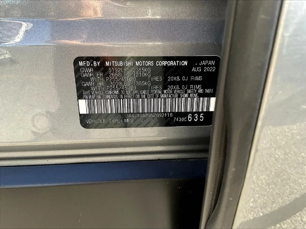 Used 2022 Alloy Silver Metallic Mitsubishi SEL image 19