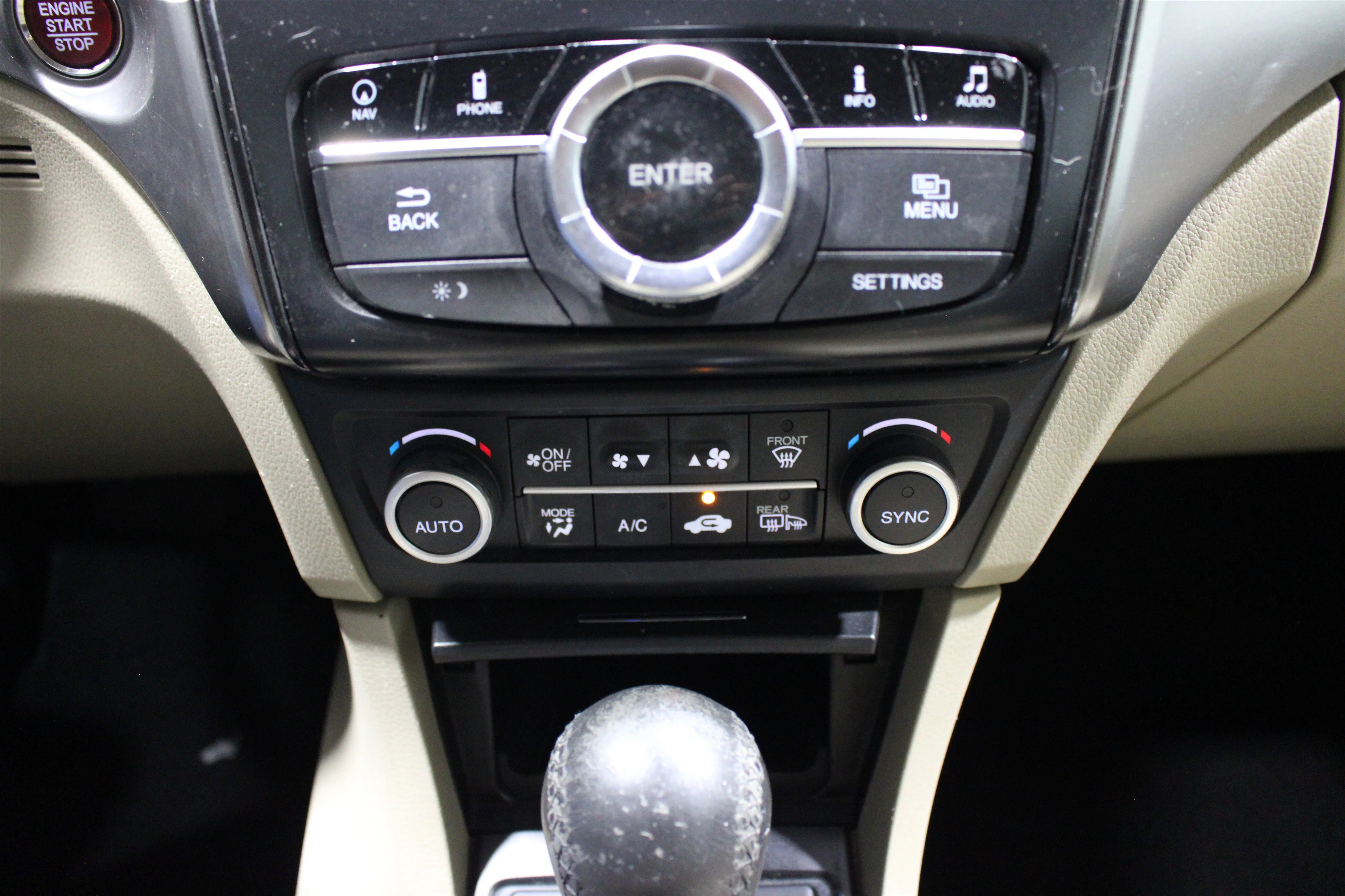 2016 Acura ILX Technology Plus - Photo 16