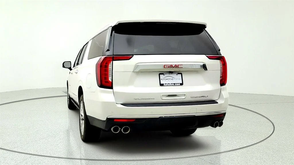 Used 2023 White Frost Tricoat GMC Denali 4WD w/ Panoramic Roof, 22