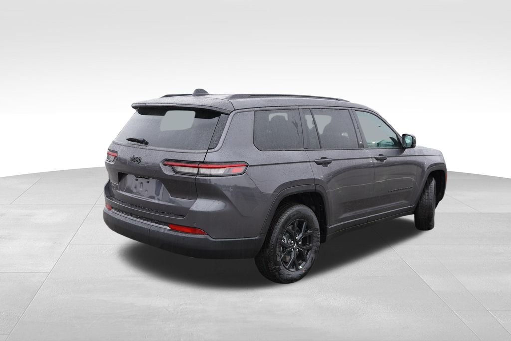 New 2026 Baltic Gray Metallic Clear-Coat Exterior Paint Jeep Altitude image 3