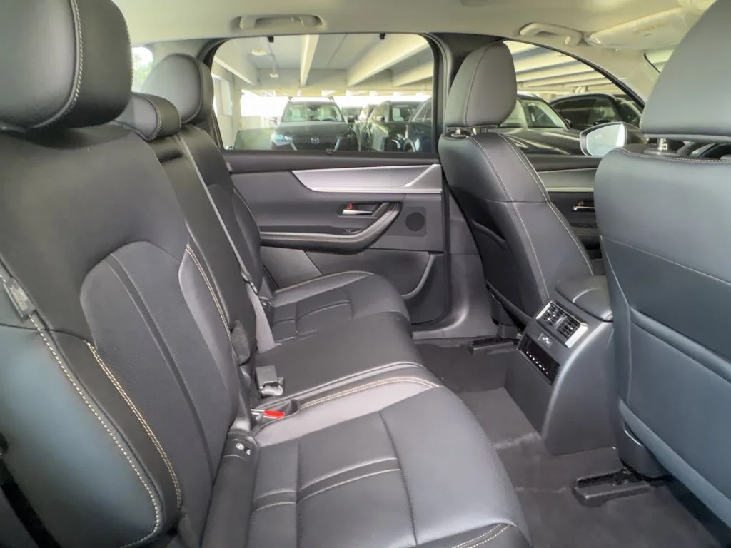 New 2025 Silver Mazda Preferred image 11
