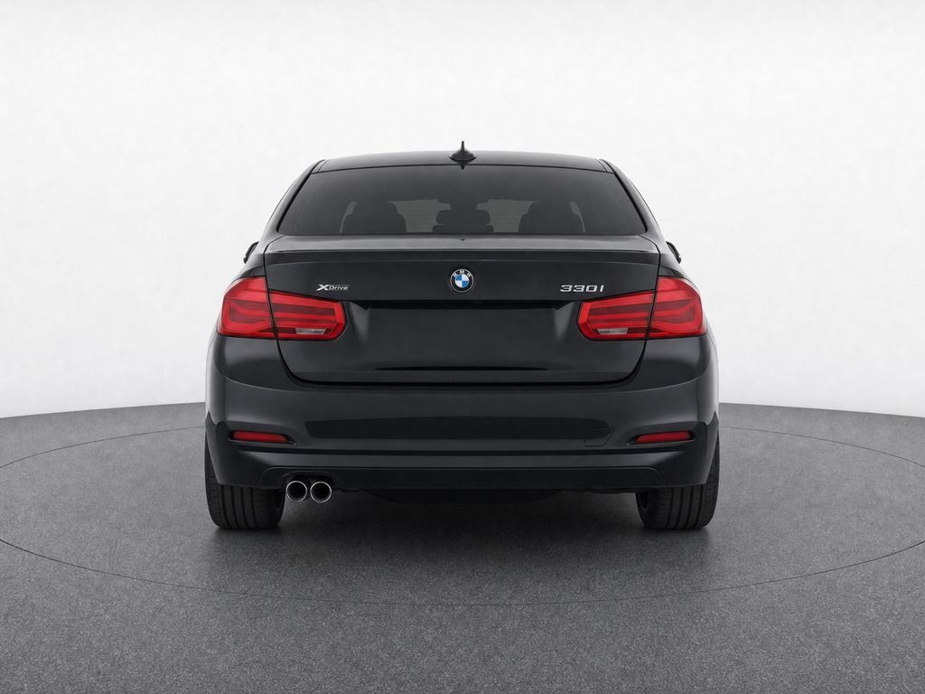 Used 2018 Jet Black BMW 330i xDrive image 4