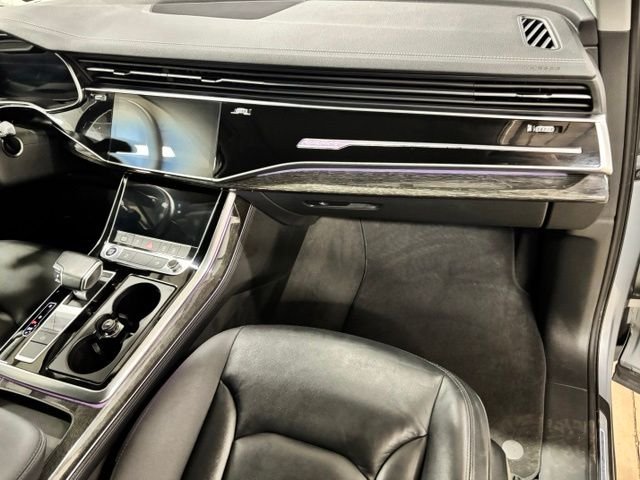 Used 2024  Audi 45 Premium Plus image 20