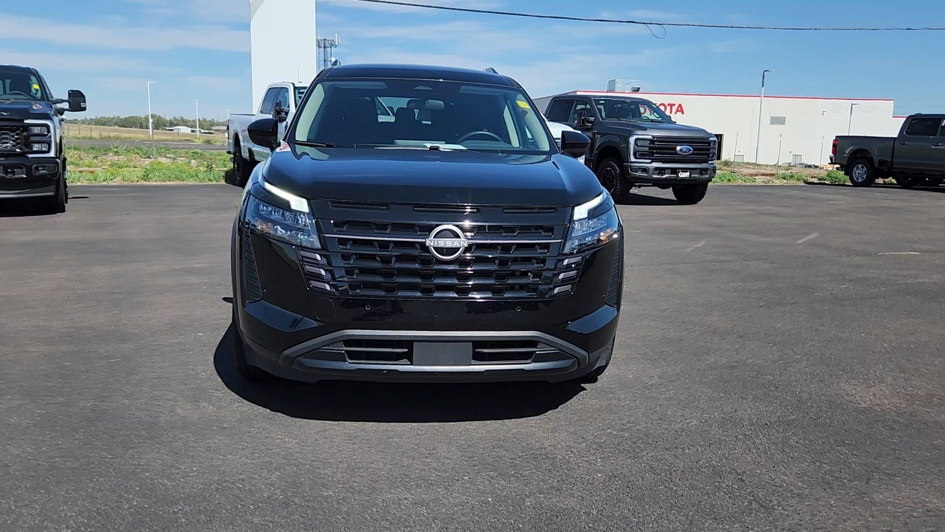Used 2026 Super Black Nissan SV image 4