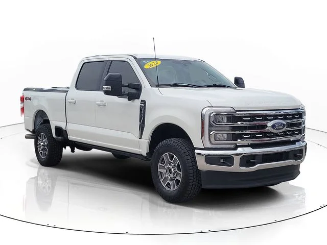 Used 2024 White Ford Lariat image 3