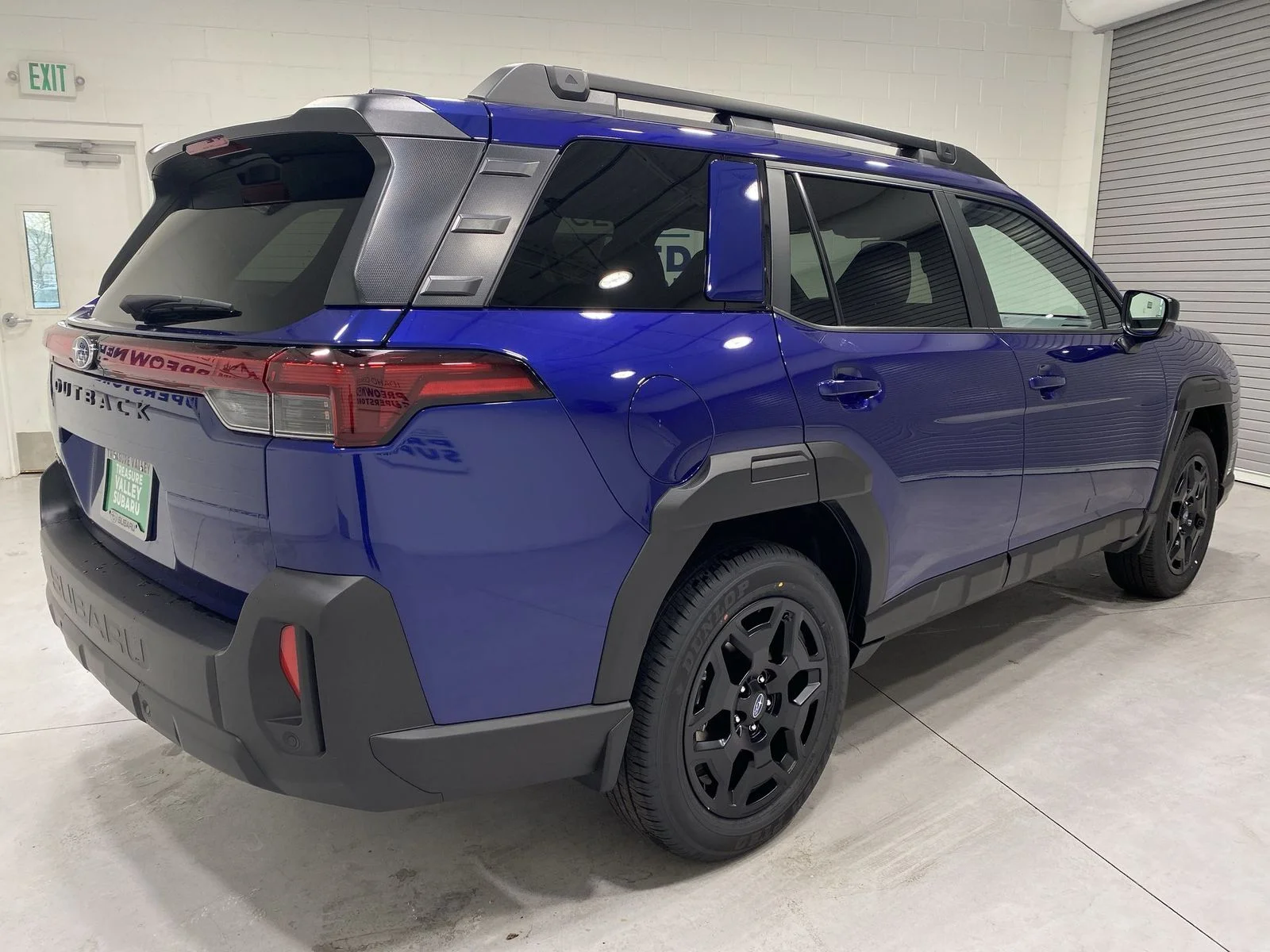 New 2026 SAPPHIRE BLUE PEARL Subaru Limited image 8