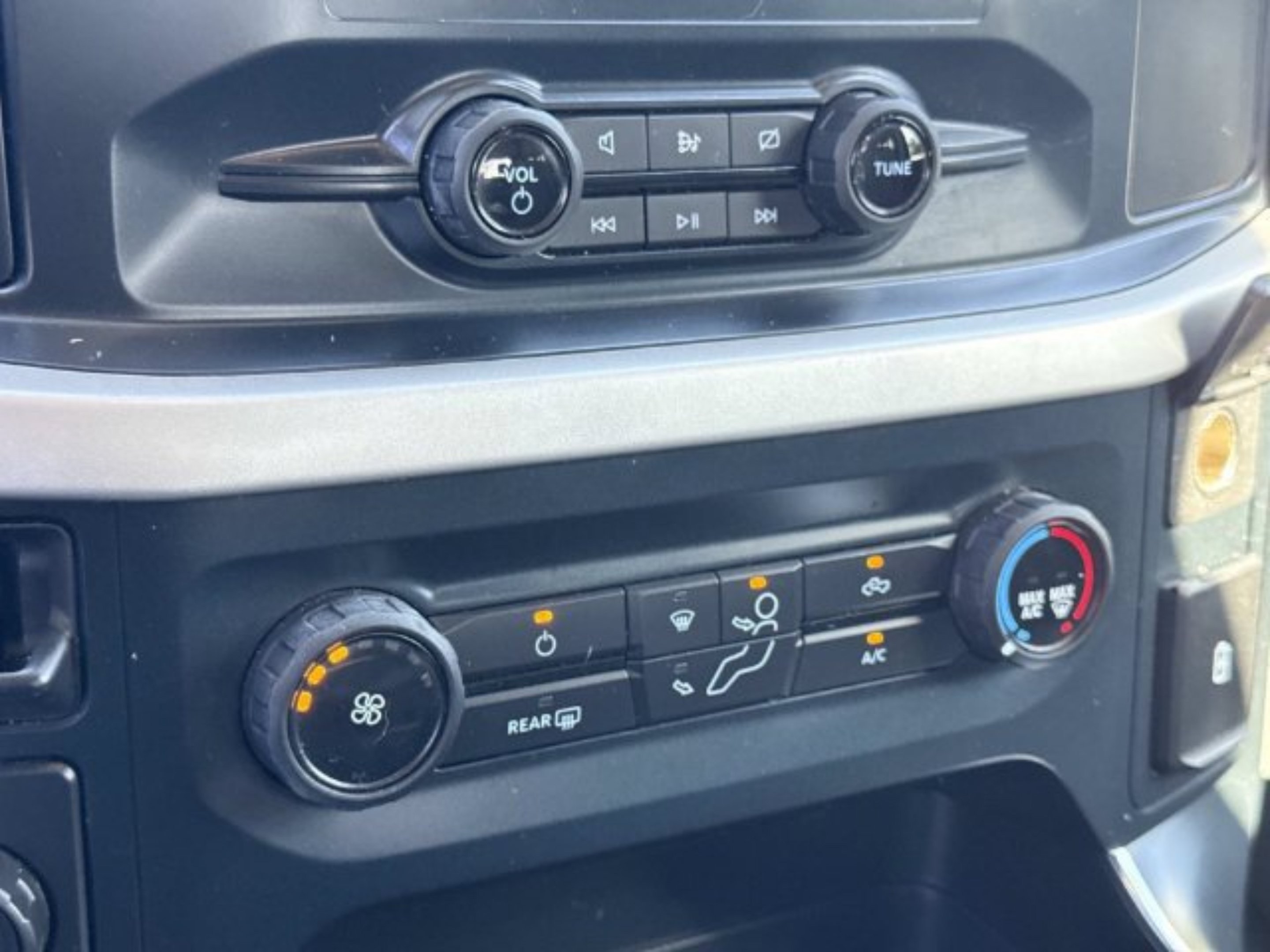 2023 Ford F-150 XL - Photo 20