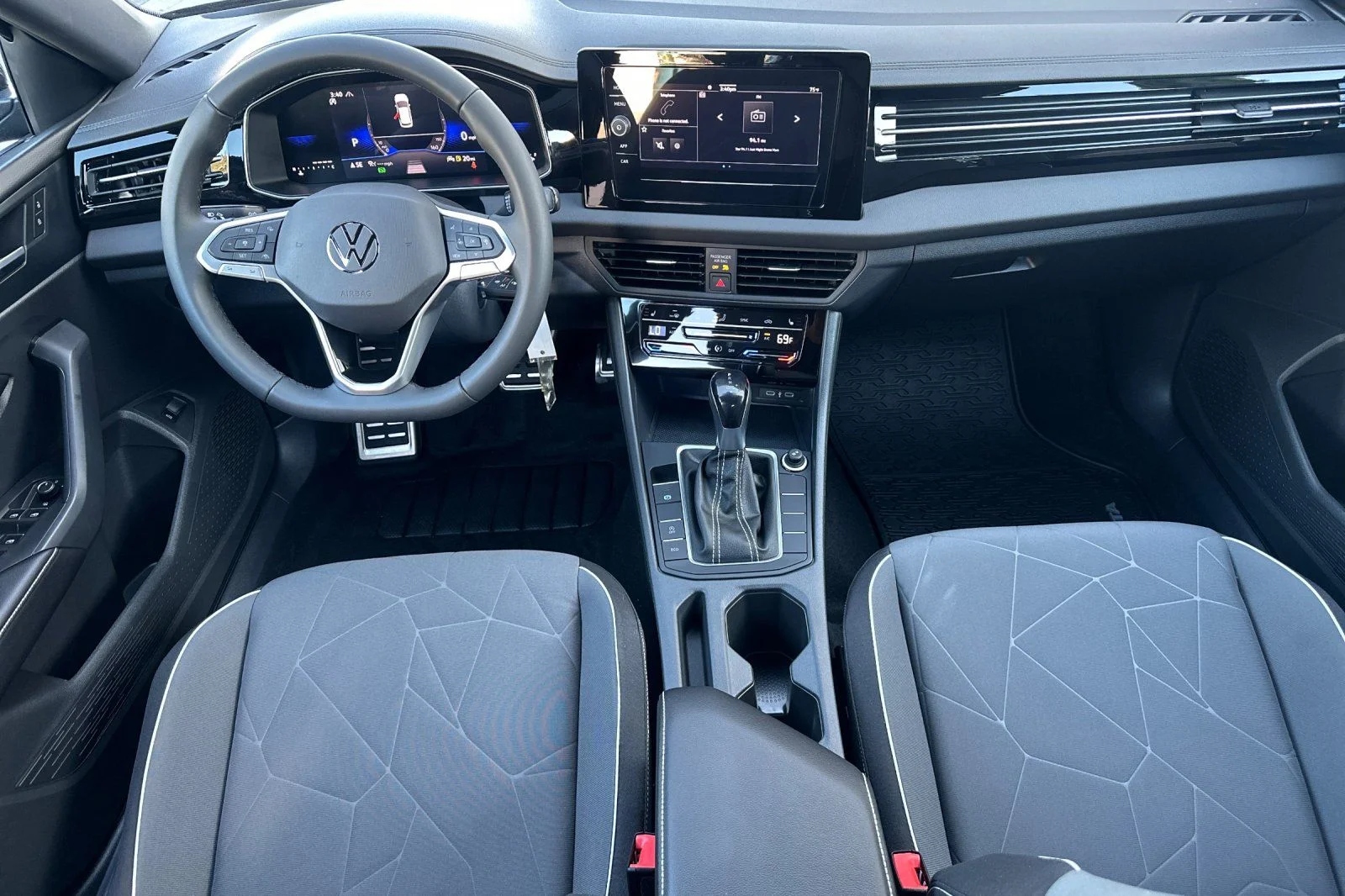 New 2026 Black Volkswagen 1.5T Sport image 11