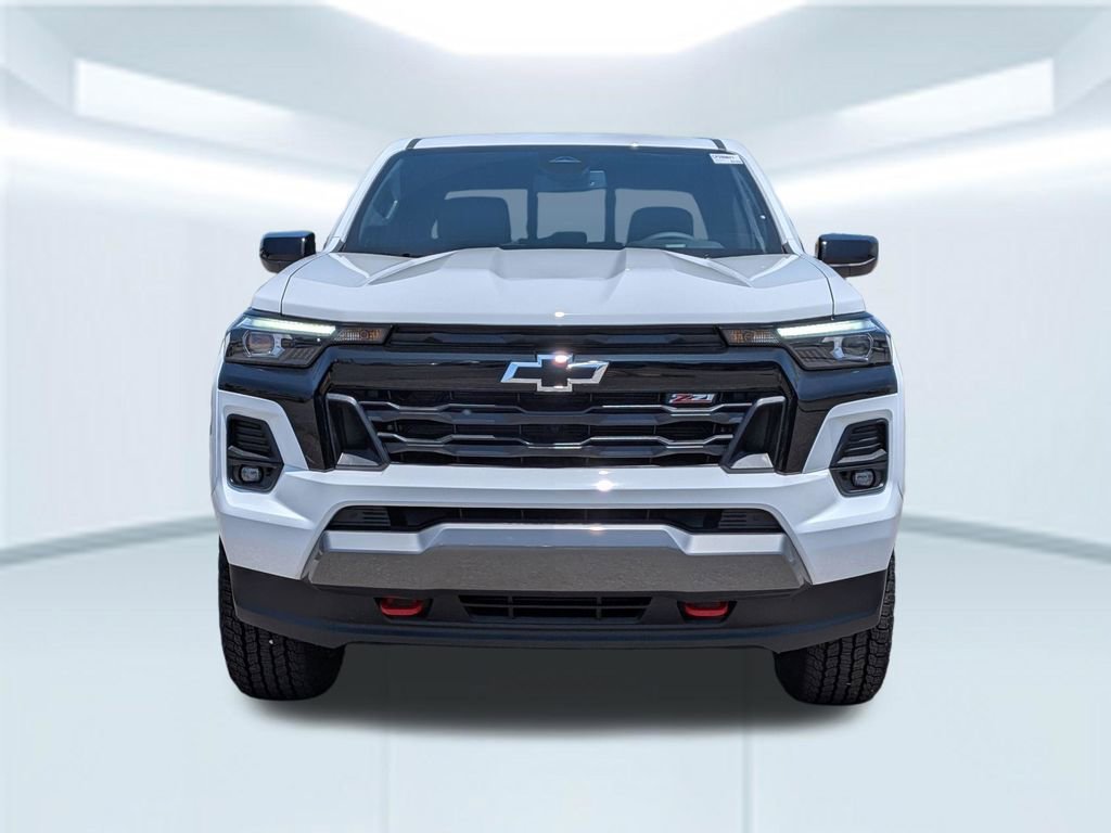 New 2026 Summit White Chevrolet Z71 image 10