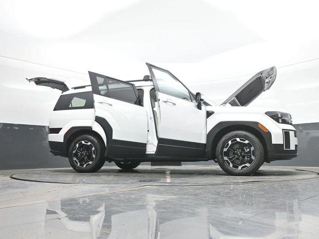 New 2027 White Hyundai SEL AWD image 31