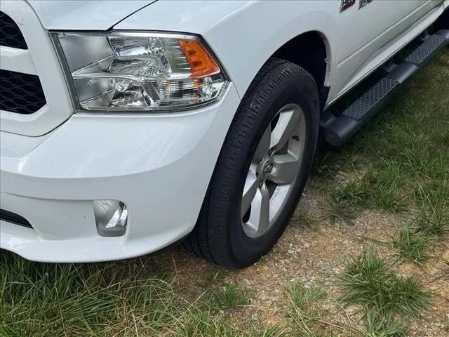 Used 2016 White Ram Express image 4