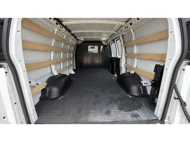 Used 2025 White Chevrolet Work Van image 32