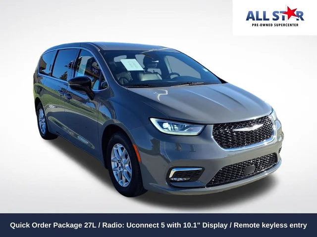 2025 Chrysler Pacifica Select