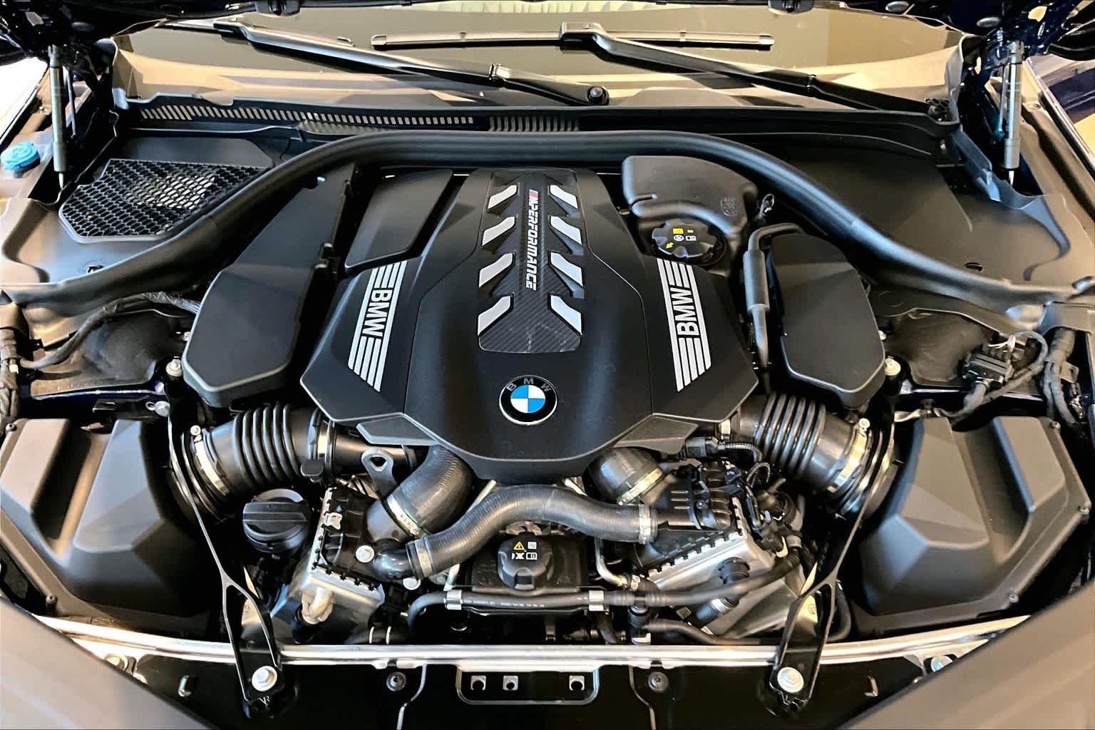 New 2026 Mauritius Blue Metallic BMW M850i image 16