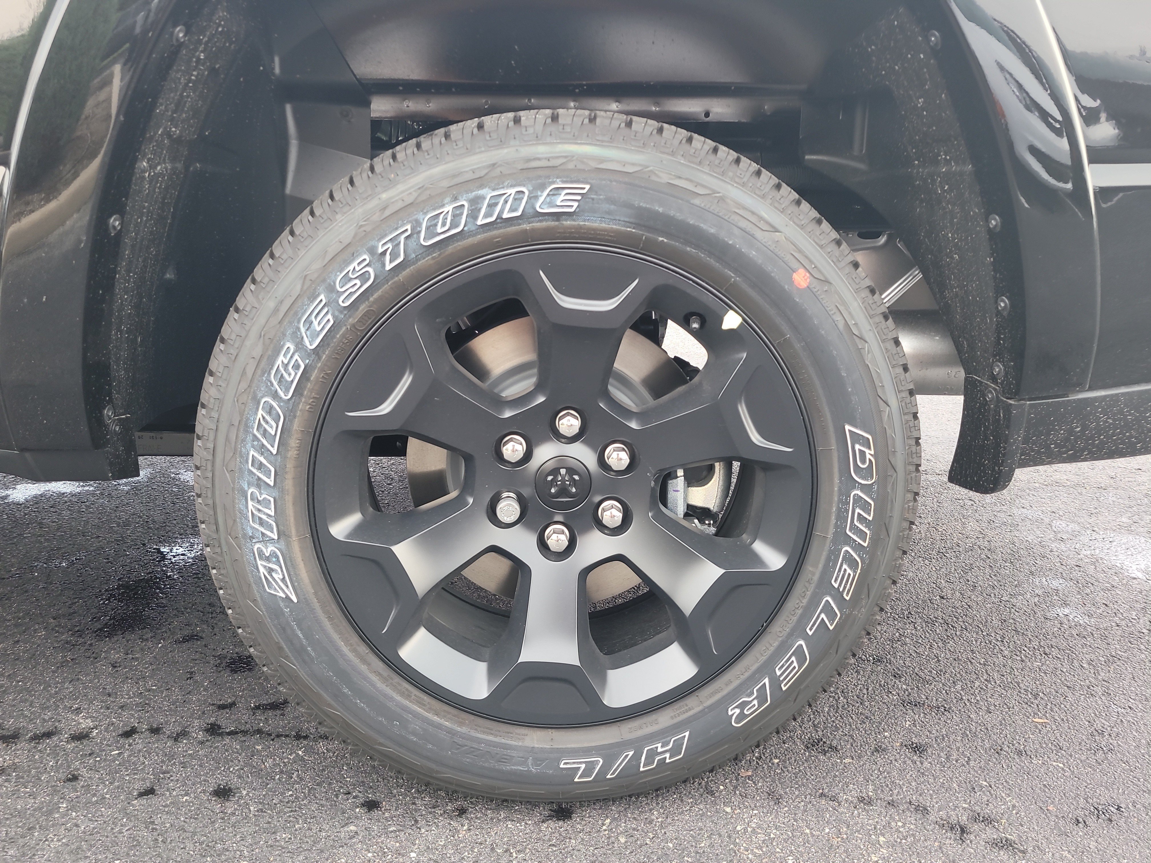 New 2026 Diamond Black Crystal Pearl-Coat Exterior Paint RAM Big Horn image 9