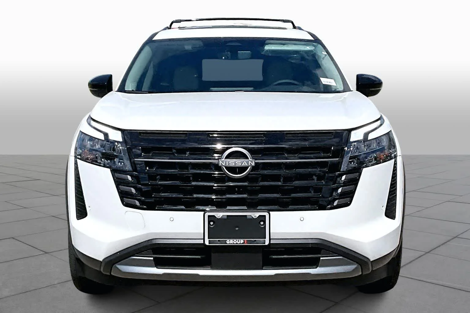 New 2026 Everest White Pearl TriCoat Nissan SL image 3