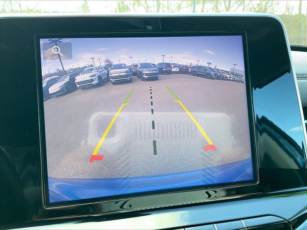 Used 2022 Laser Blue Pearlcoat Jeep Latitude image 18