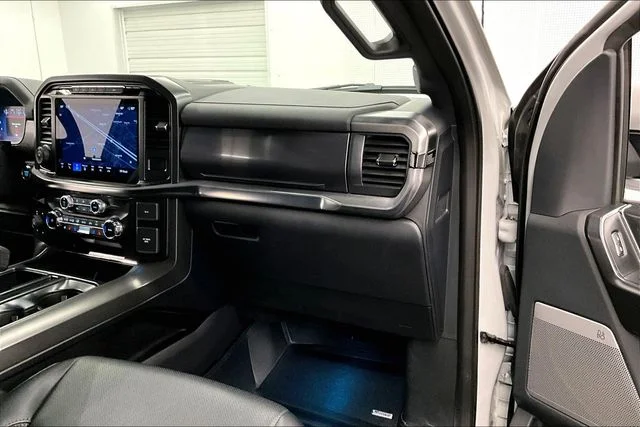Used 2024 Avalanche Ford Lariat image 18