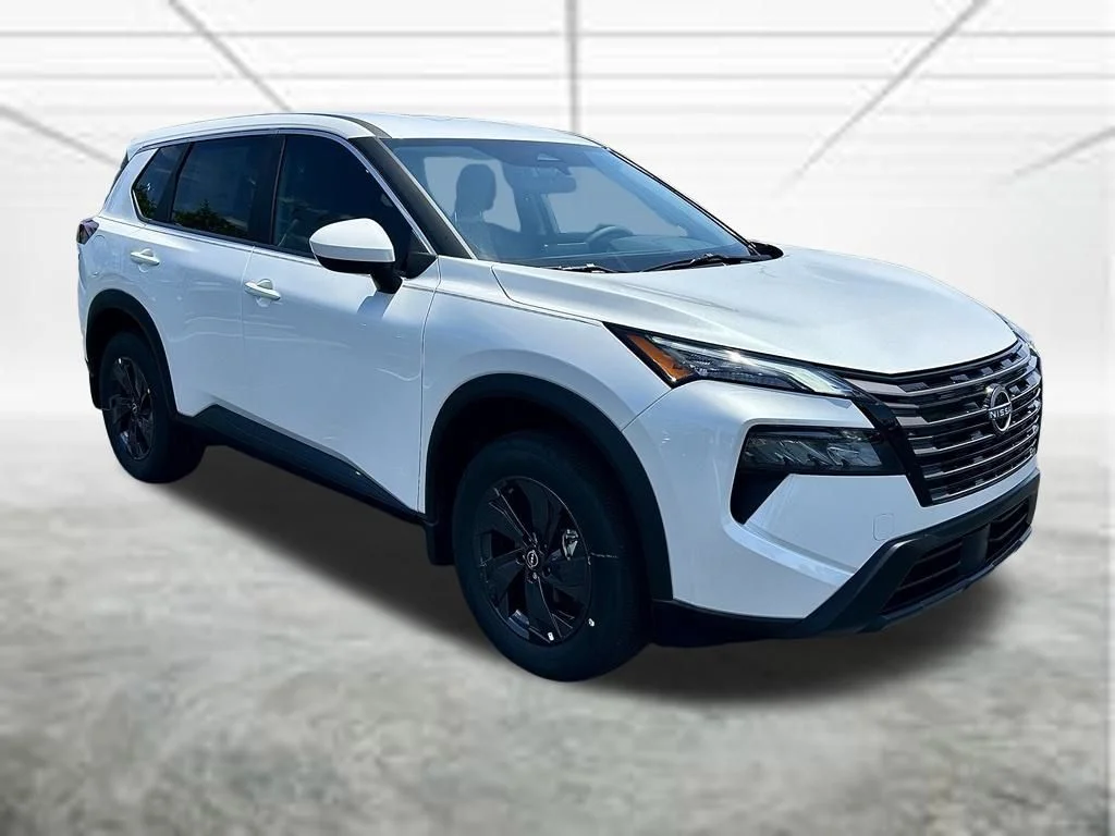 New 2026 Everest White Pearl TriCoat Nissan SV image 3