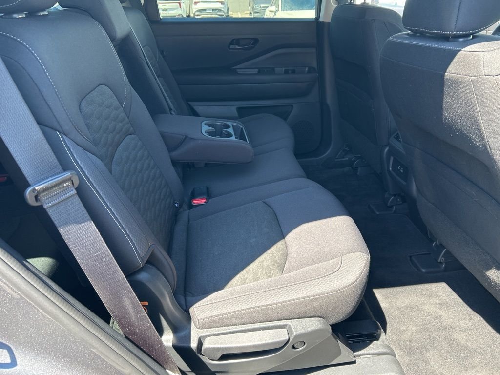 Used 2025 Gray Nissan SV image 23
