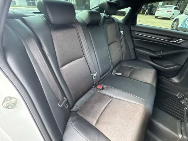 Used 2020  Honda Sport image 29