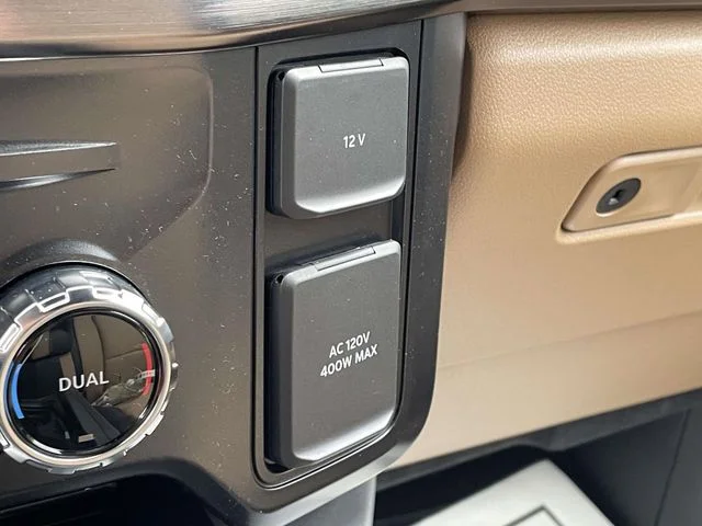 New 2026 Star White Metallic Tri-Coat Ford F-250® Lariat® image 31