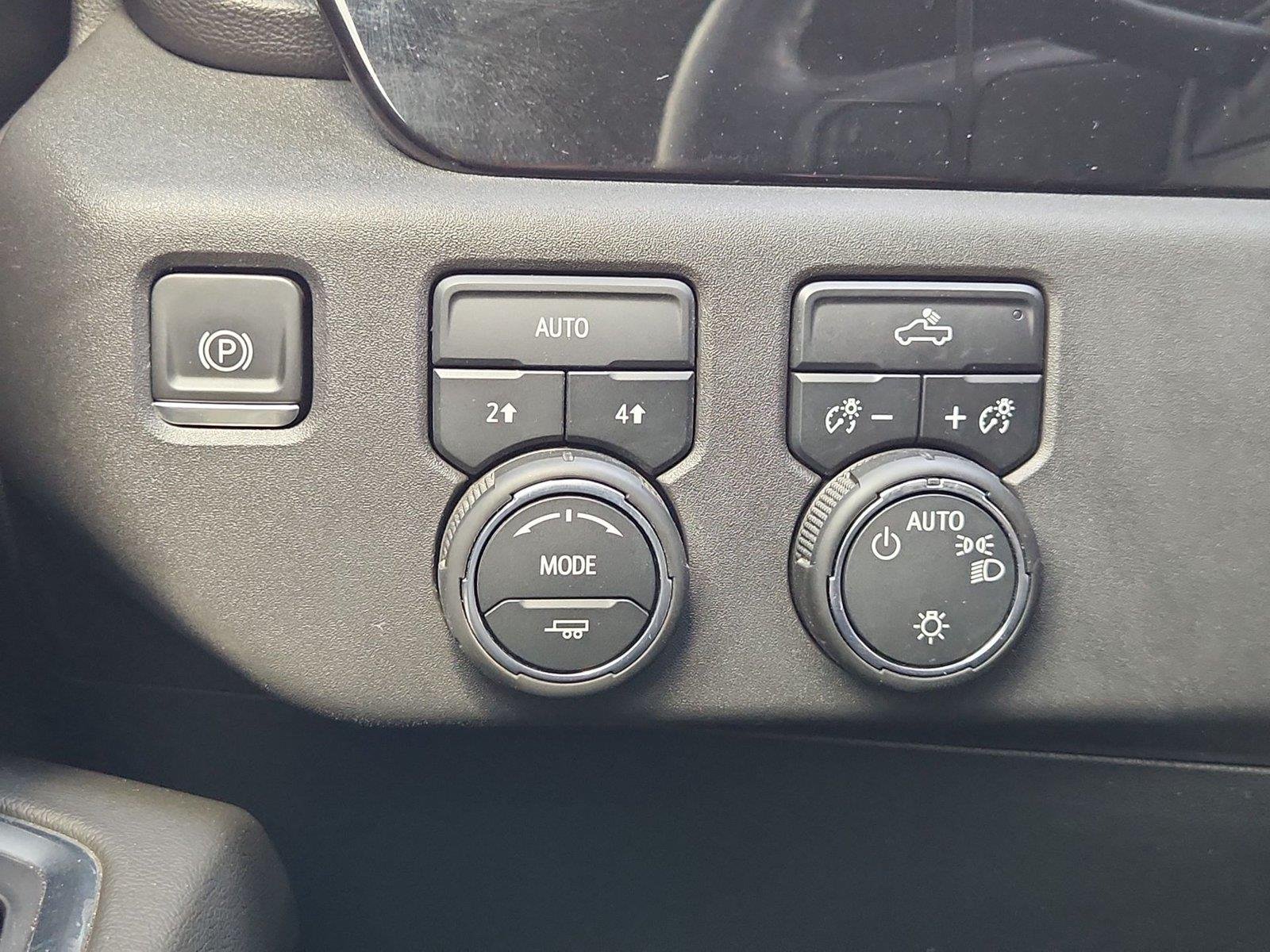 2022 Chevrolet Silverado 1500 LT - Photo 18