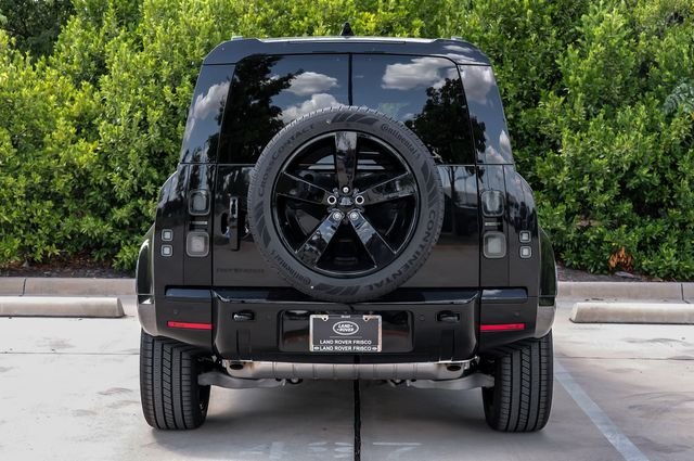 New 2026 Santorini Black Land Rover X-Dynamic SE image 12
