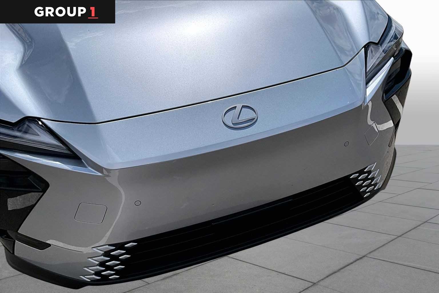 Used 2026 Iridium Lexus Premium image 28