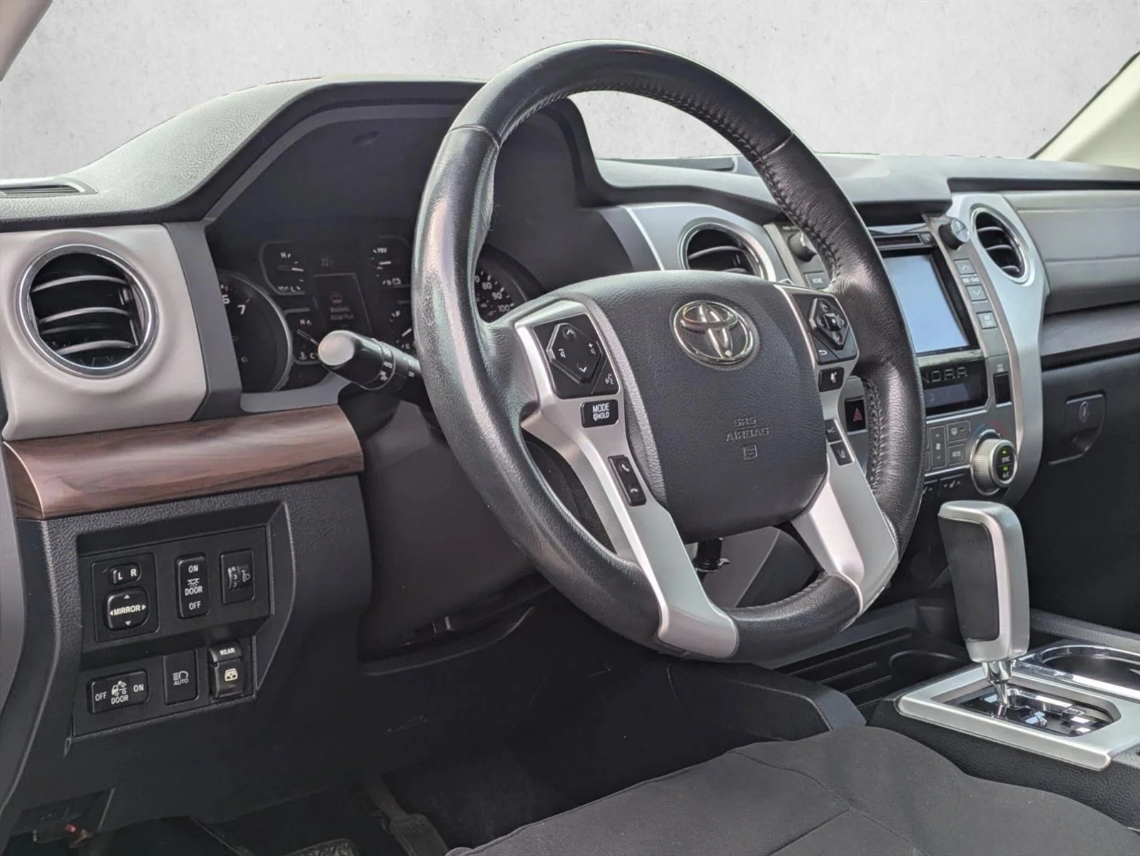 Used 2018 Super White Toyota Limited image 10