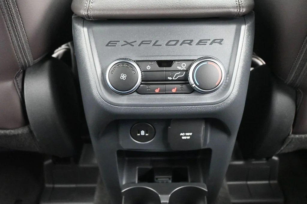 New 2026 Carbonized Gray Metallic Ford Platinum image 22