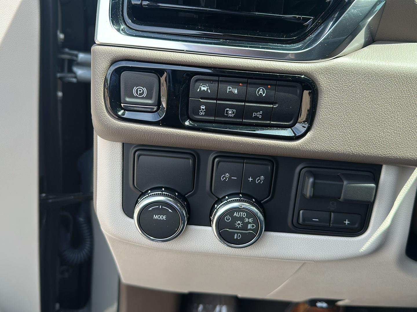 Used 2026 Summit White GMC Denali image 15