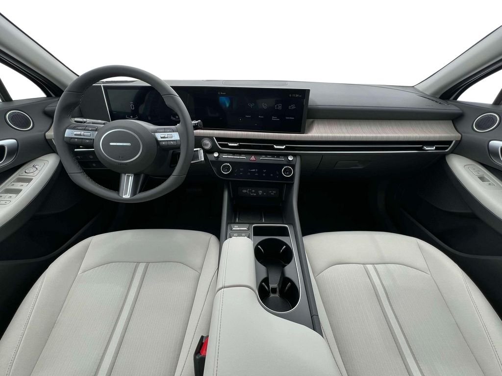 New 2025 White Hyundai SEL image 32