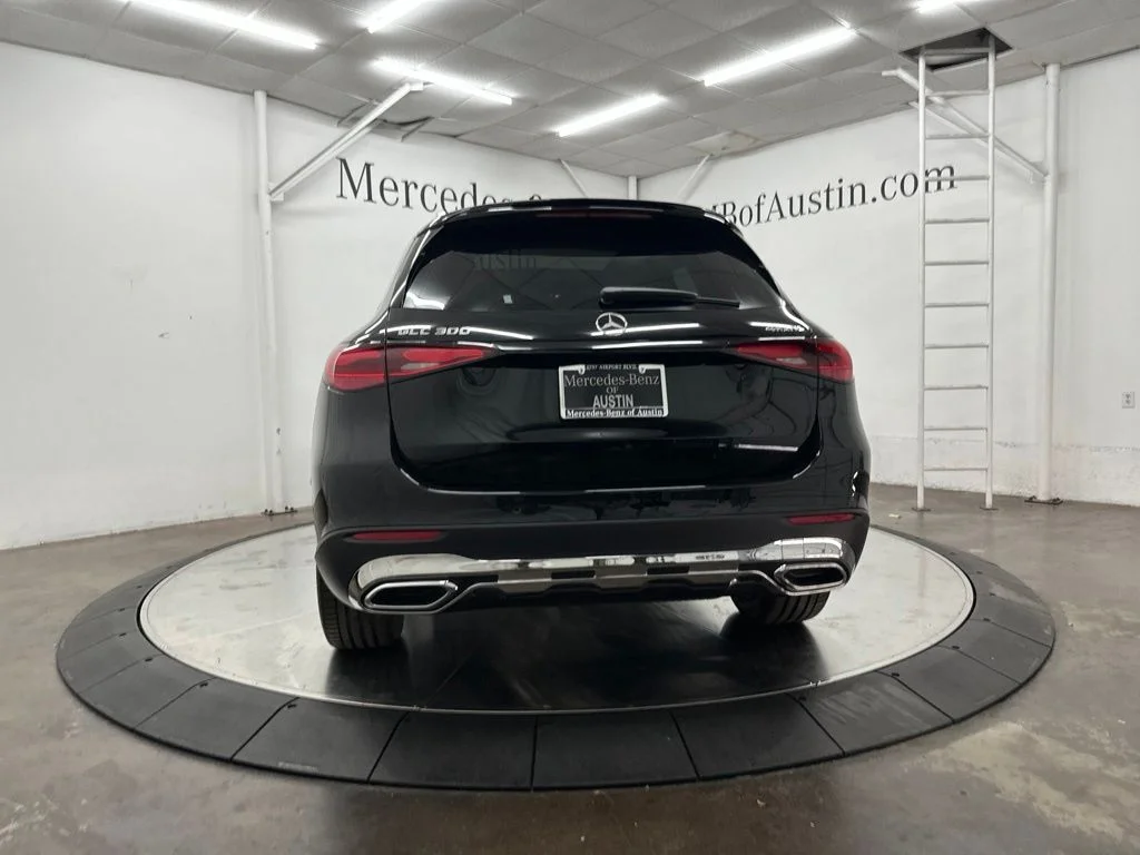 New 2026 Black Mercedes-Benz GLC 300 image 6