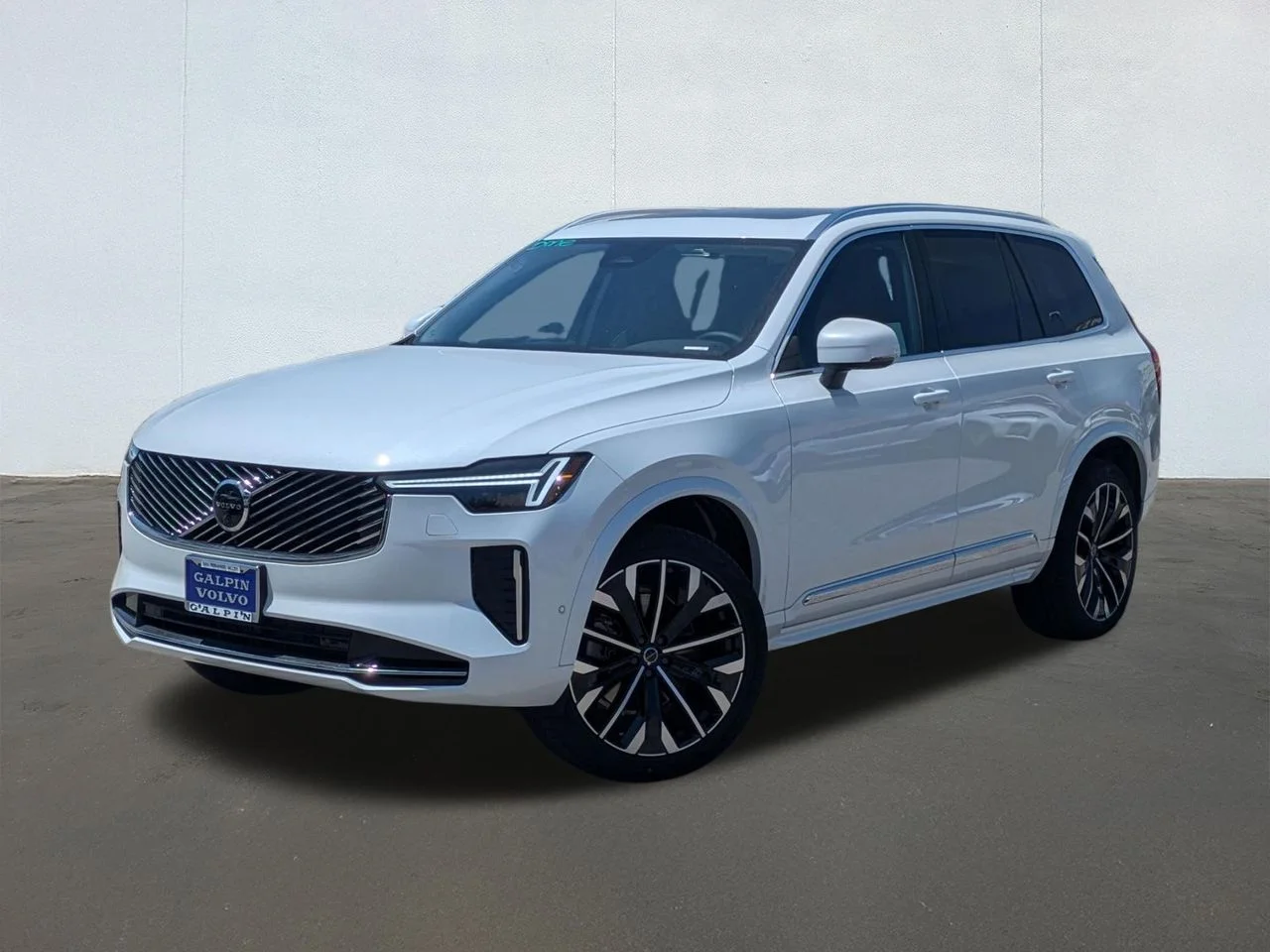 2026 Volvo XC90 Plus