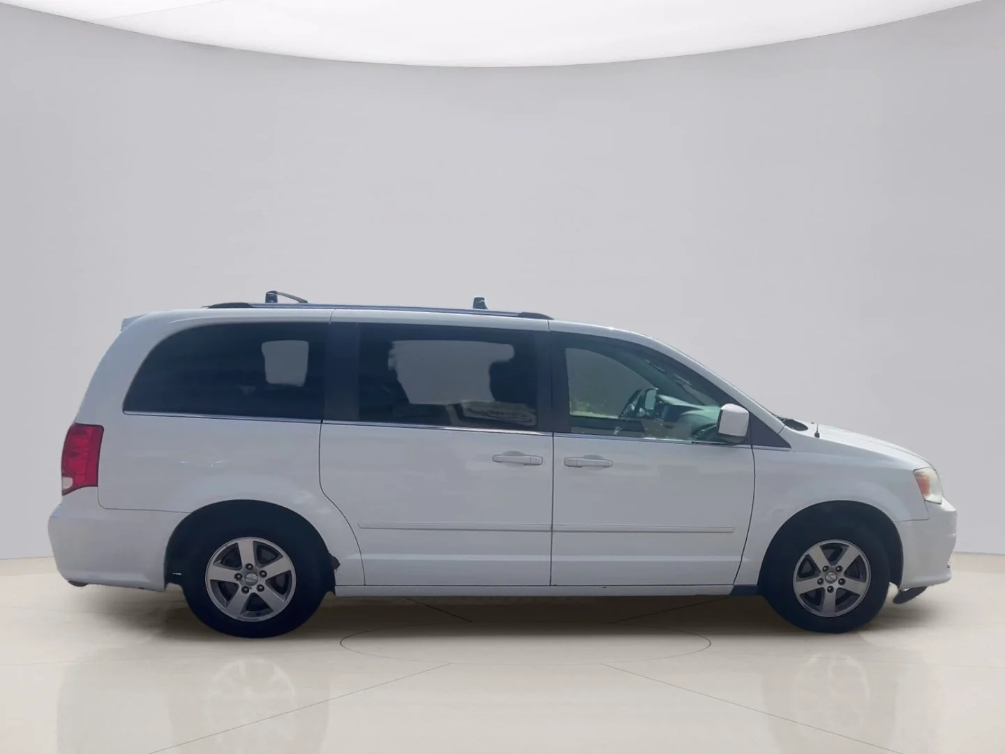 Used 2011 White Dodge CREW image 7