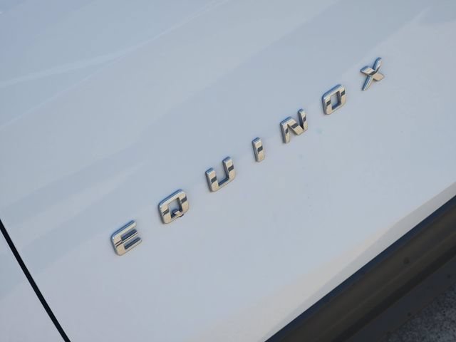 Used 2024 Summit White Chevrolet LT image 9