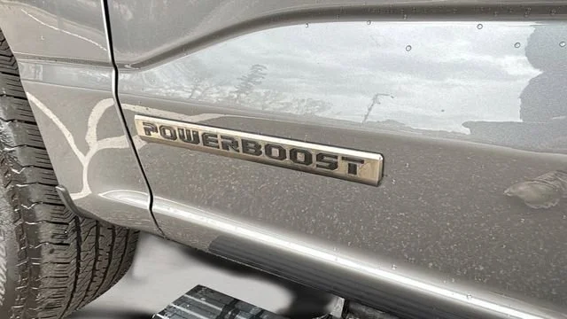 Used 2025 Gray Ford Platinum image 43