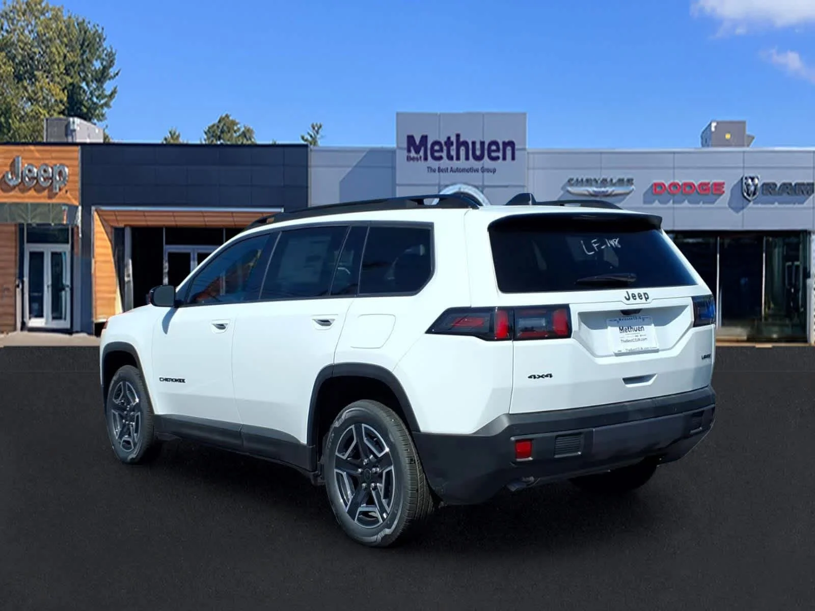 New 2026 Bright White Clearcoat Jeep Laredo image 4